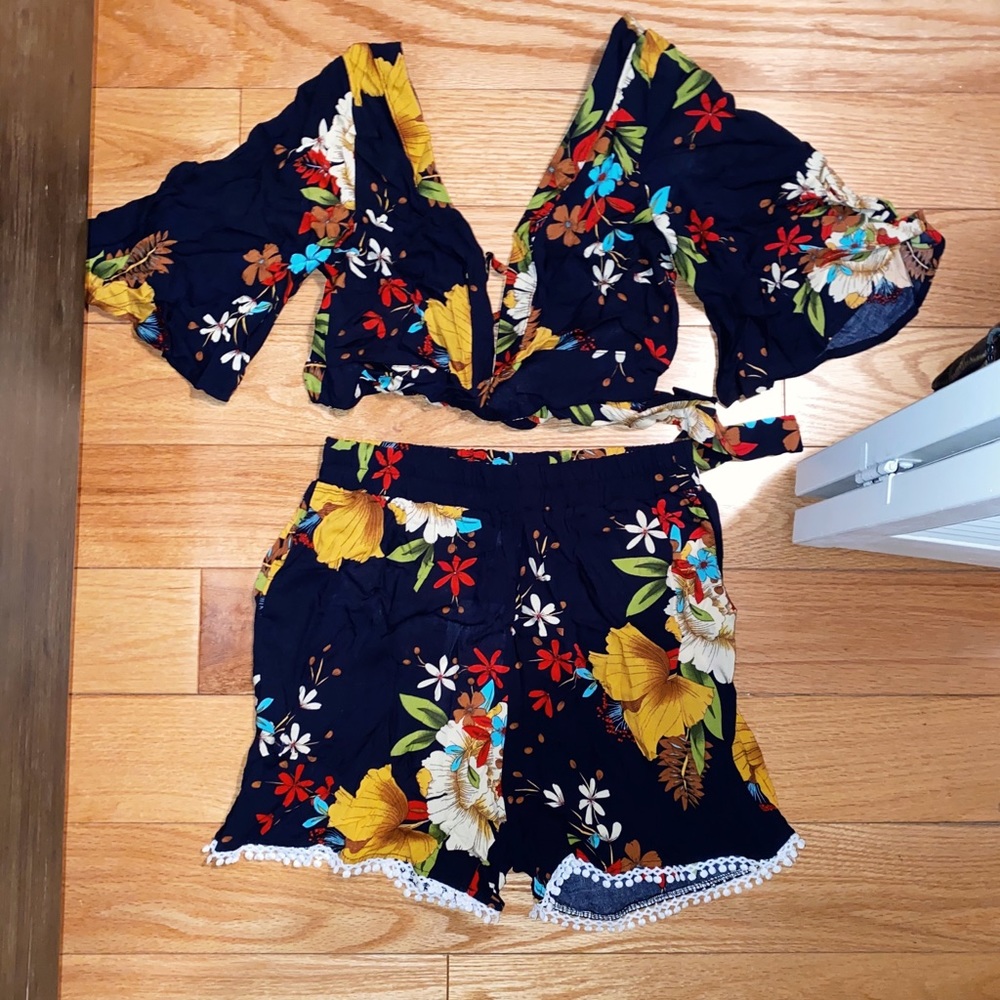 Two-piece set